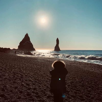 Islândia: praia de Reynisfjara